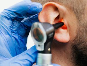 Penyebab Tinnitus (Telinga Berdenging Terus Menerus)