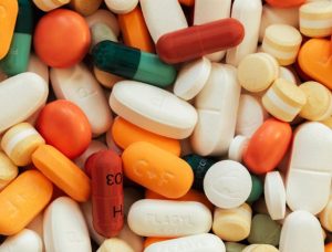 Apa yang Terjadi Saat Minum Obat di Dalam Tubuh?