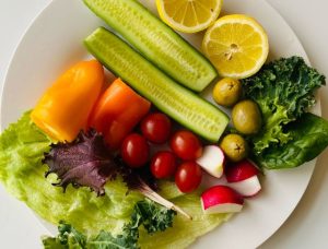 Bahaya Makan Sayur dan Buah yang Sama Setiap Hari