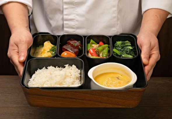 Urutan Wadah Makanan untuk Kesehatan, Mulai Dari Kertas Koran hingga Wadah Kaca Food Grade