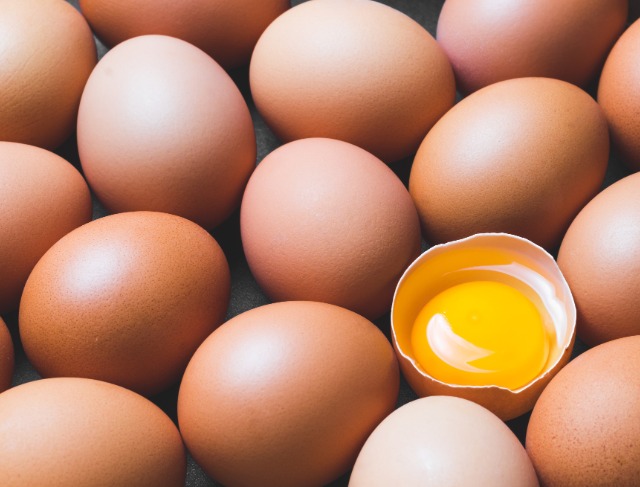 tanda tubuh kelebihan makan kuning telur pada usia dewasa