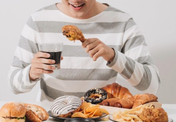 10 Dampak Makan Berlebihan