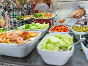 Cara Mengatur Isi Piring, Kalori, Protein, dan Sayuran untuk Menurunkan Berat Badan